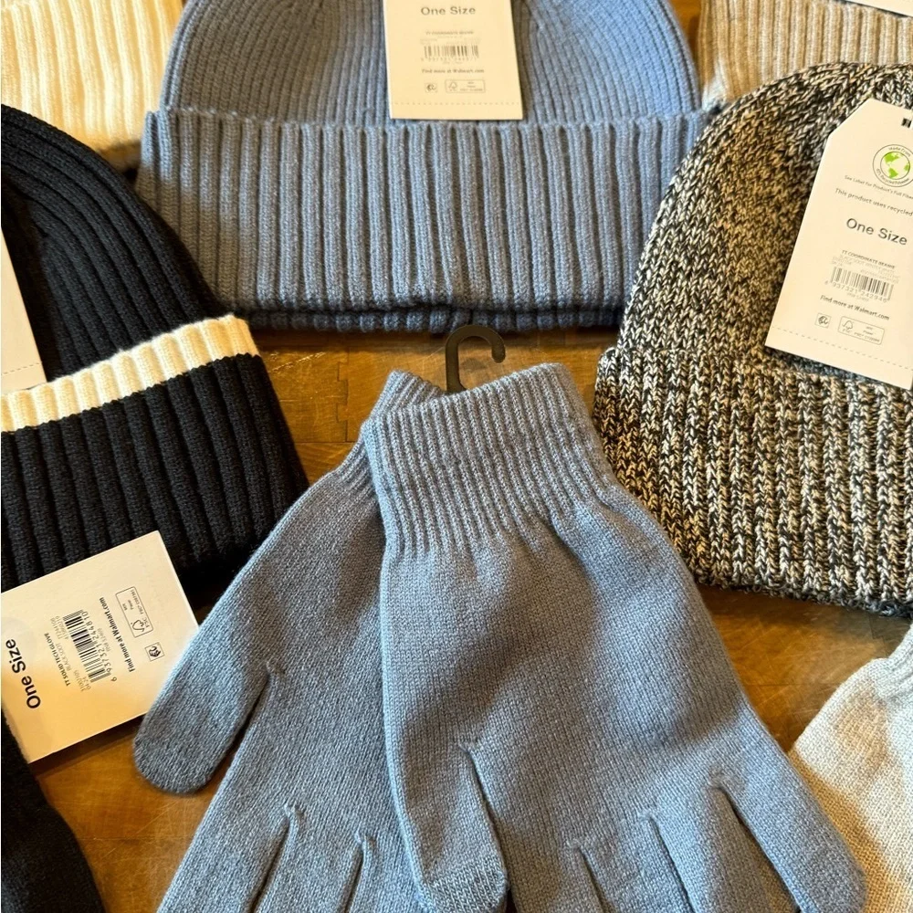8 piece Cozy Women’s Beanie and Glove Set - Black, Blue, Gray BRAND NEW